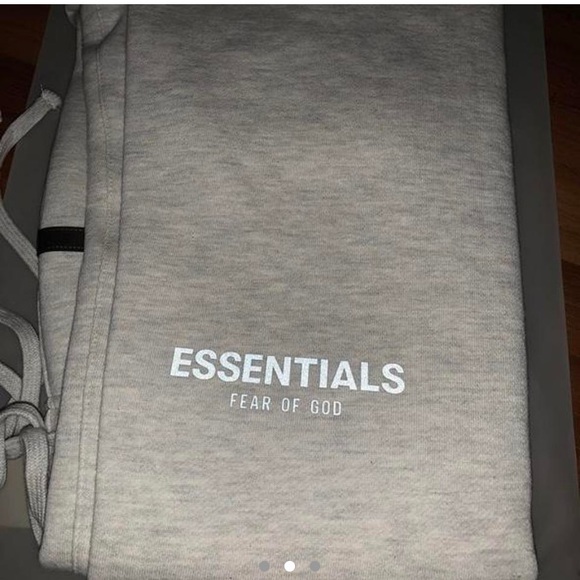🚨 NWT 🚨 Fear of God Essentials Sweatpants - Picture 2 of 3